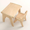 Render Silla y mesa de madera infantil