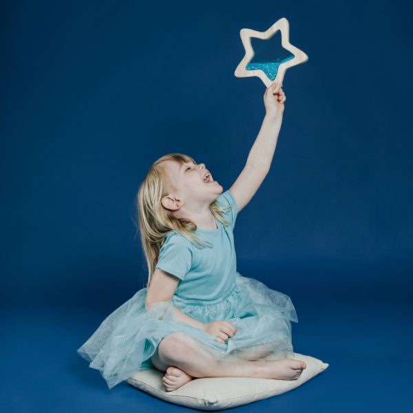 Estrella sensorial de madera Orionis Flow Star para bebé - Petit Boum