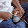 Ata el Zapato Plantoys: Juguete Educativo para Aprender a Atarse los Cordones