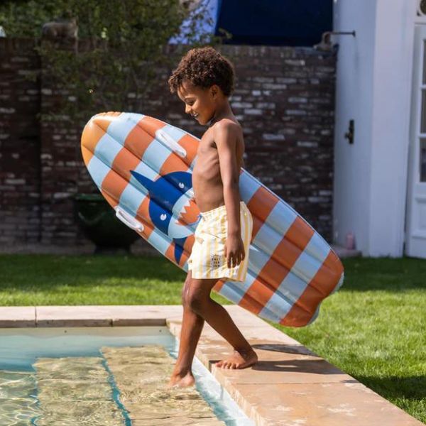 Flotador infantil tabla de surf hinchable con asas Swim Essentials para mayores de 6 años