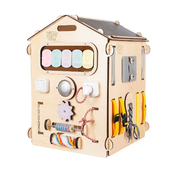 Una casa de juguete de madera con muchos artículos diferentes, un rompecabezas de Eden Box, ganador del concurso de Pinterest, constructivismo modular, Adafruit, circuitos, sede de Artstation.