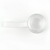 Una cuchara blanca con un mango blanco en una superficie blanca, una renderización en 3D por Charles Alphonse du Fresnoy, ganador del concurso de Reddit, plástico, fondo blanco, detalle ultrafino, filtro sabattier.
