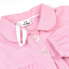 Una camisa a cuadros rosa y blanco con una etiqueta en ella, una pantalla de seda por Puru, pixiv, nueva objetividad, patrón repetitivo, fotografía de estudio, fondo blanco.