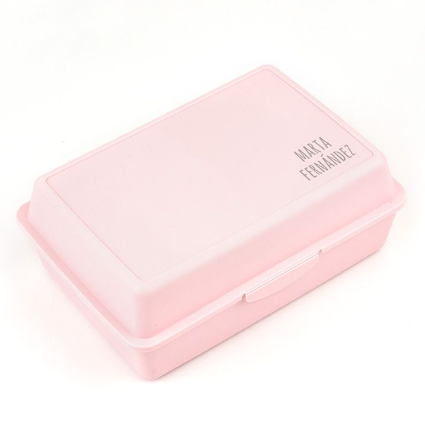 Una caja de almuerzo rosa con un nombre en ella, un pastel de Makoto Aida, tumblr, remodernismo, femenino, vaporwave, hecho de plástico.