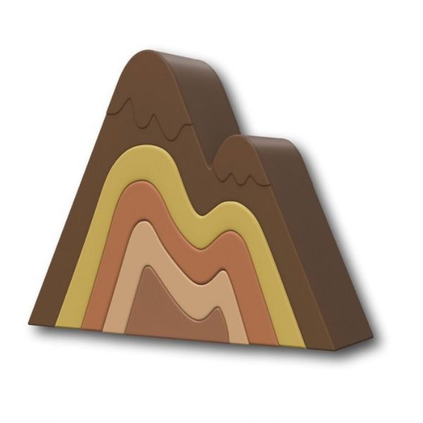 Una toma cercana a una montaña hecha de madera, gráficos computarizados por Tanaka Isson, polycount, superflat, bryce 3d, polycount, low poly.