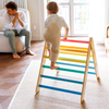 Triángulo Pikler de madera - colores arcoiris - juguete infantil para trepar
