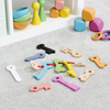 Una gran cantidad de juguetes que están en el piso, un rompecabezas de Keos Masons, presentado en Pinterest, postminimalismo, furaffinity, skeuomórfico, stockphoto.