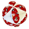 Una bola roja con lunares blancos y pingüinos encima, un rompecabezas de Annabel Kidston, ganadora del concurso de Pinterest, movimiento de artesanía, patrón repetitivo, paralaje, caprichoso.