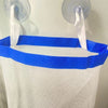 Una bolsa de malla azul y blanca colgando de un gancho, una foto de stock de Else Alfelt, destacada en dribble, neoplasticismo, filtro de sabattier, hecho de plástico, captura de pantalla de Playstation 5.